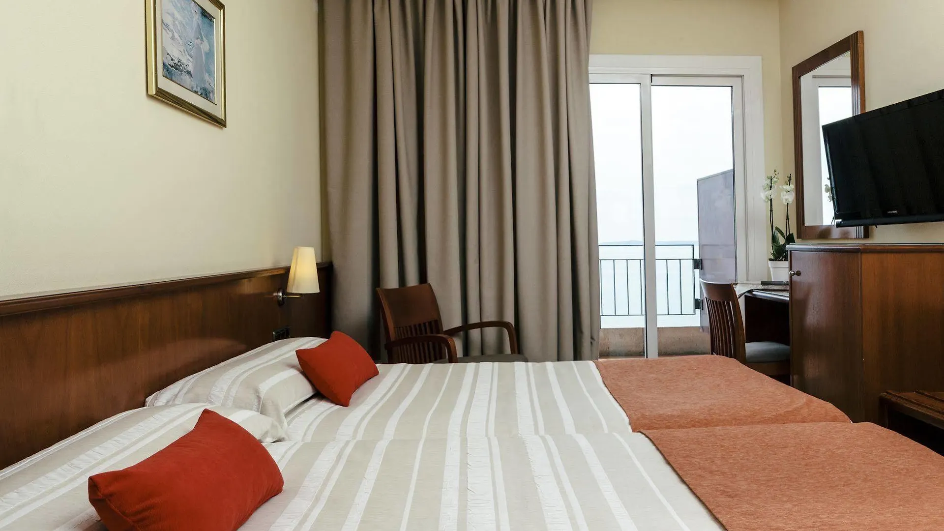 Hotel Montecarlo Spa & Wellness Rosas