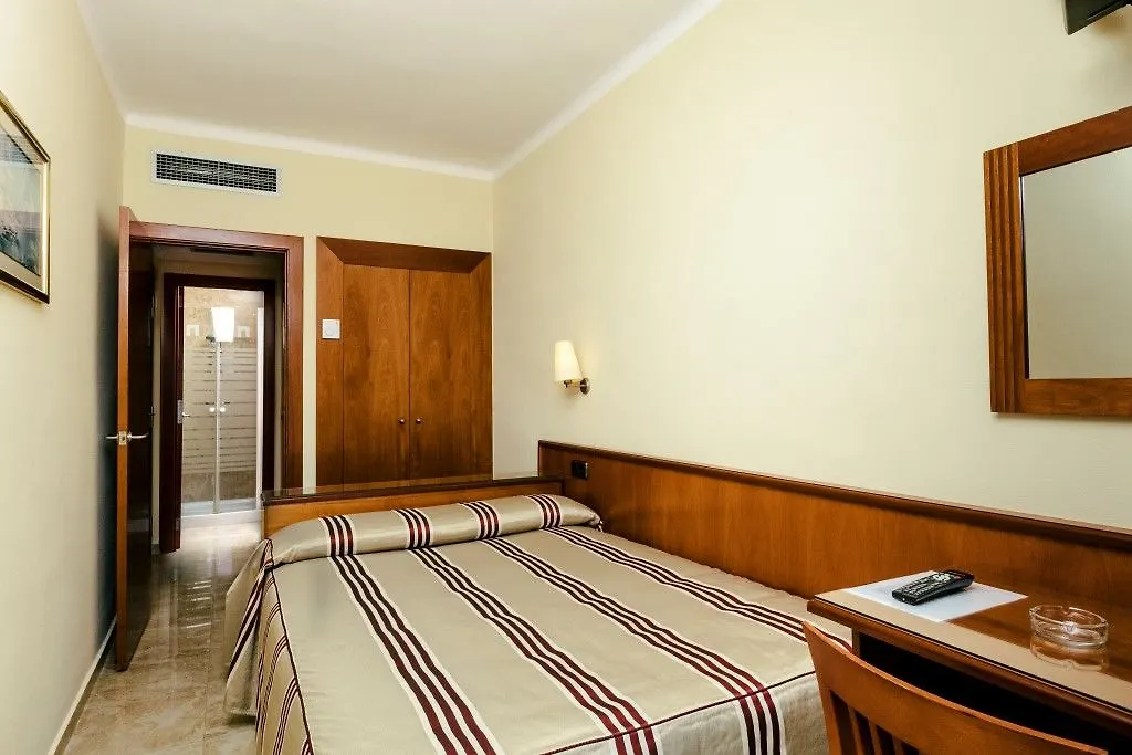 Hotel Montecarlo Spa & Wellness Roses 4*,  Spain